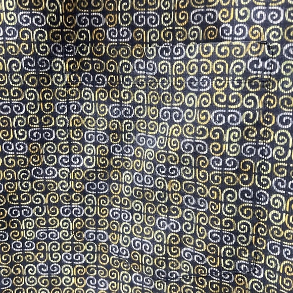 Tori Richard High End casual button front shirt. Size XL - Picture 3 of 6